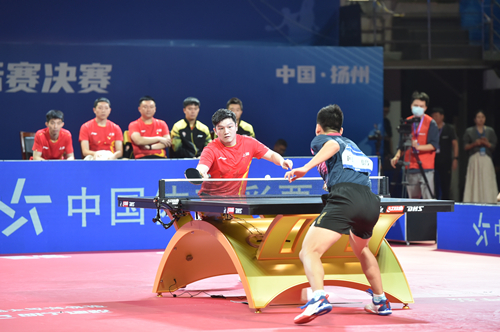 场上继续闪 场上继续闪