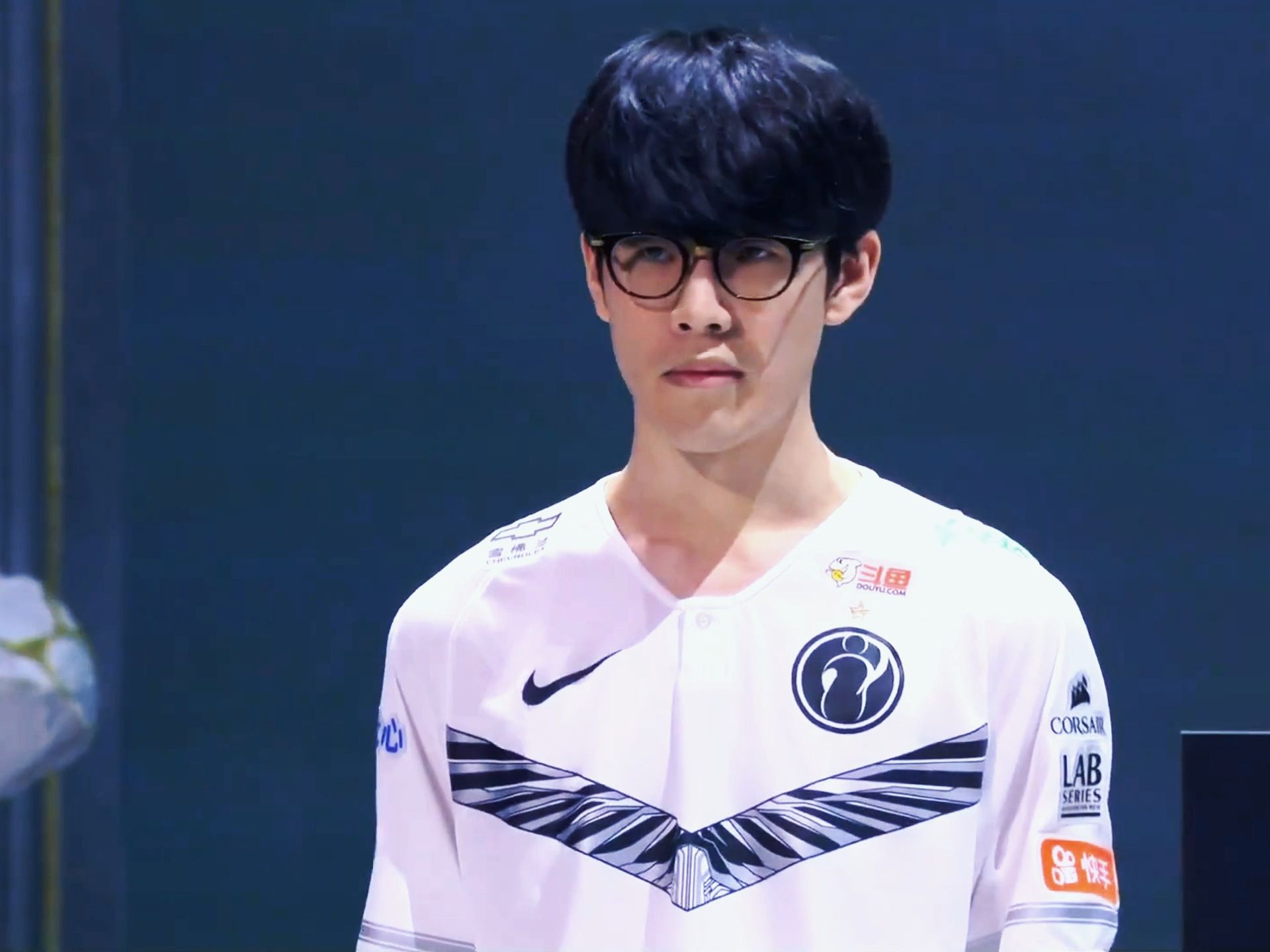 借助场内 借助场内