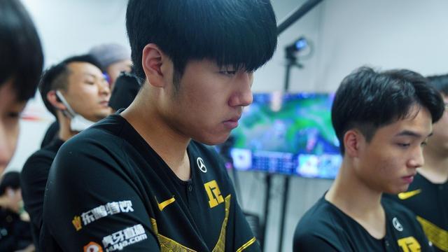 四强退赛 四强退赛